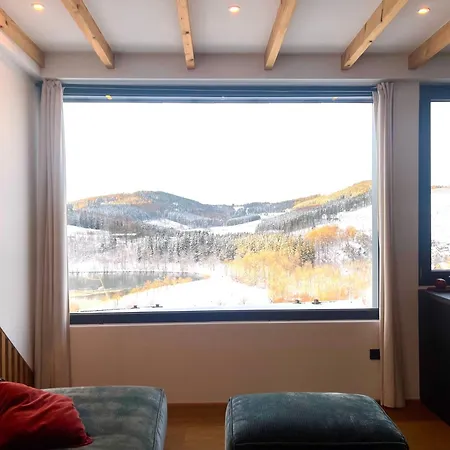 Moderne Atelierwohnung, Blick Auf Und Skigebiet *