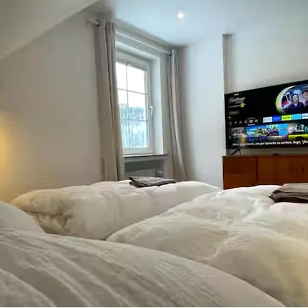 Moderne Atelierwohnung, Blick Auf Und Skigebiet *