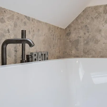 Moderne Atelierwohnung, Blick Auf Und Skigebiet Winterberg