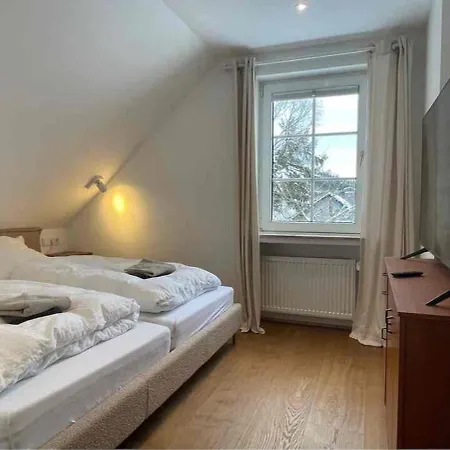 Moderne Atelierwohnung, Blick Auf Und Skigebiet Winterberg