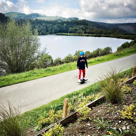 Moderne Atelierwohnung, Blick Auf Und Skigebiet Winterberg