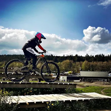 Moderne Atelierwohnung, Blick Auf Und Skigebiet * Winterberg