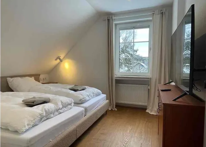 Moderne Atelierwohnung, Blick Auf Und Skigebiet Winterberg